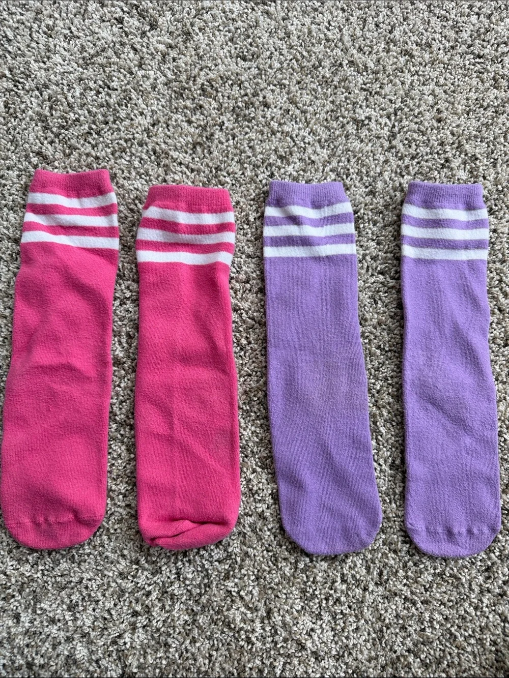 2 Pair of Striped Knee-High Sports/Soccer Socks in Pink and Lavender age 4-5